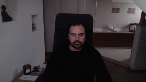 gintonik89 online show from 13, 12, 2024