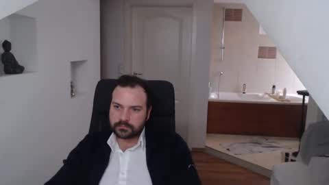 gintonik89 online show from 14, 2, 2025