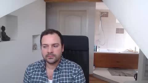 gintonik89 online show from 25, 2, 2025