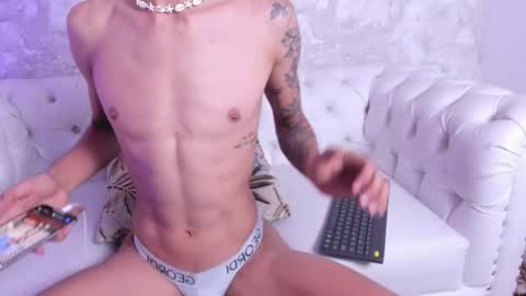 Snapshot of gio_carangi chatting on 3, 2, 2026 Gio Carangi online show from 3, 2, 2026