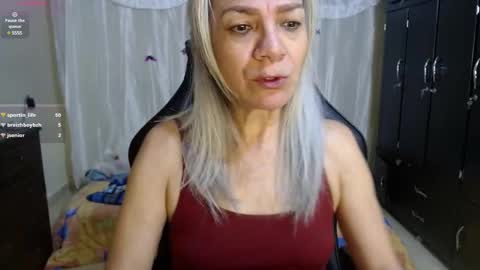 Snapshot of giorgia_xue53 chatting on 6, 3, 2025 Mary online show from 6, 3, 2025