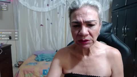 Snapshot of giorgia_xue53 chatting on 12, 3, 2025 Mary online show from 12, 3, 2025