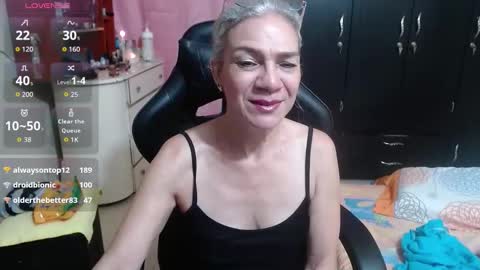 Snapshot of giorgia_xue53 chatting on 2, 10, 2025 Mary online show from 2, 10, 2025