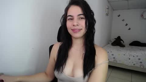 Snapshot of giorivera199 chatting on 10, 11, 2025 GIO RIVERA online show from 10, 11, 2025