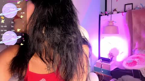 Snapshot of giovanna_oliveira chatting on 4, 12, 2024 Giovanna online show from 4, 12, 2024