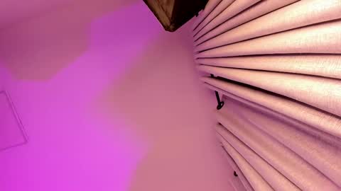 Snapshot of giovanna_oliveira chatting on 30, 9, 2025 Giovanna online show from 30, 9, 2025