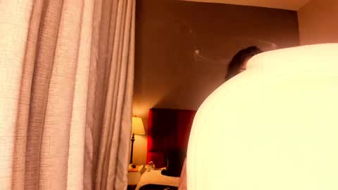 Snapshot of giovanna_oliveira chatting on 2, 10, 2025 Giovanna online show from 2, 10, 2025