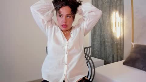 Snapshot of gipsela_gomez chatting on 6, 1, 2026 G I S E P L A online show from 6, 1, 2026