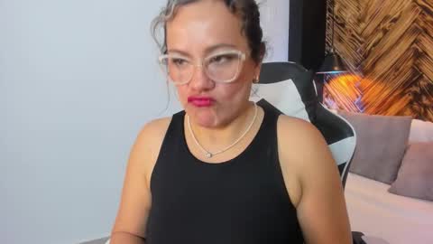 G I S E P L A online show from 26, 3, 2026