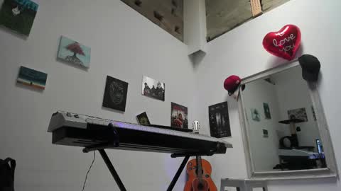 girasol1921 online show from 8, 1, 2025