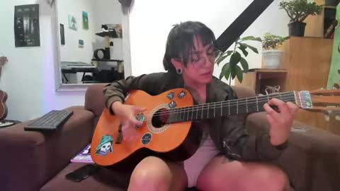 girasol1921 online show from 9, 1, 2025