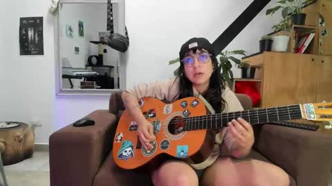 girasol1921 online show from 13, 2, 2025