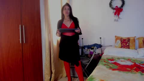 Girasol Walton online show from 10, 12, 2024