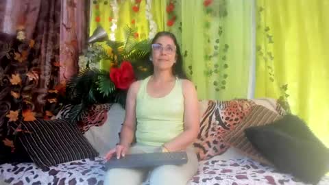Girasol Walton online show from 31, 5, 2026