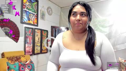 girl_luna_ online show from 24, 9, 2025