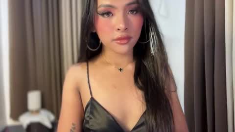 queen ronna online show from 28, 3, 2026