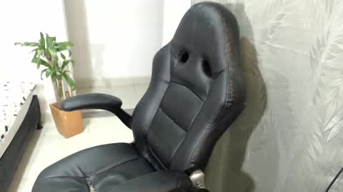 Snapshot of girlhot_tss chatting on 26, 12, 2024 Ariana Sophia. online show from 26, 12, 2024