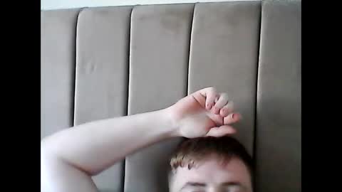 Snapshot of girlonboy25 chatting on 2, 11, 2025 Girlonboy25 online show from 2, 11, 2025