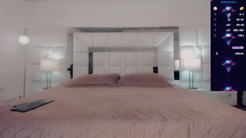 Snapshot of gisele_fox chatting on 9, 3, 2025 Gisel online show from 9, 3, 2025