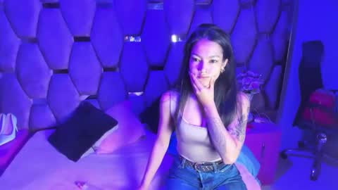 Snapshot of gisell_squirt chatting on 31, 10, 2025 gisell_squirt online show from 31, 10, 2025