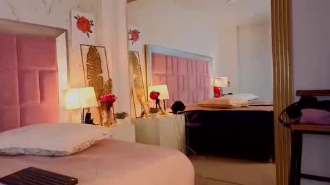 Giselle Tompos online show from 1, 4, 2026