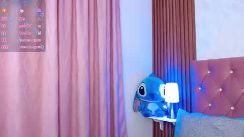 Snapshot of gissellsaenz chatting on 18, 12, 2025 Gissell Saenz online show from 18, 12, 2025