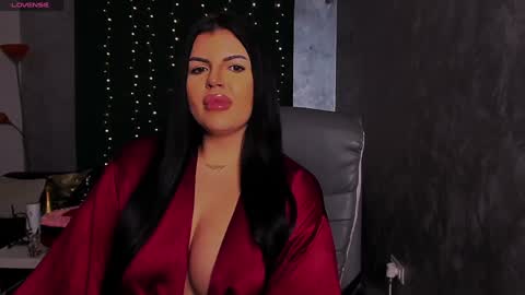 Giulia online show from 7, 2, 2025