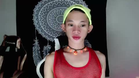 Snapshot of givemethrillx chatting on 1, 2, 2025 givemethrillx online show from 1, 2, 2025