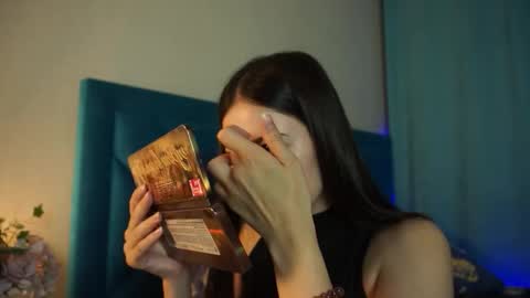 Agness online show from 7, 10, 2025