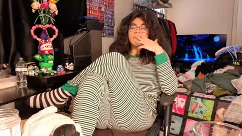 Snapshot of glaceon9 chatting on 5, 2, 2025 glaceon9 online show from 5, 2, 2025