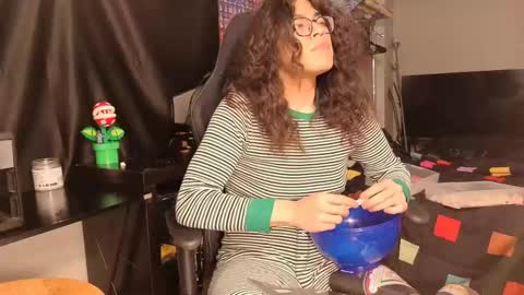 Snapshot of glaceon9 chatting on 13, 2, 2025 glaceon9 online show from 13, 2, 2025