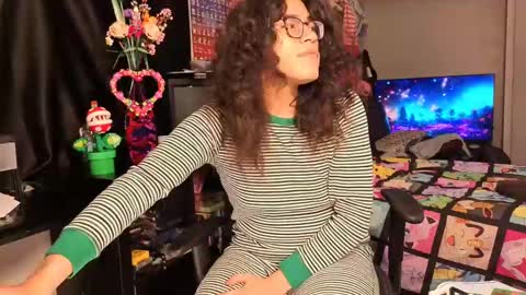 Snapshot of glaceon9 chatting on 27, 2, 2025 glaceon9 online show from 27, 2, 2025