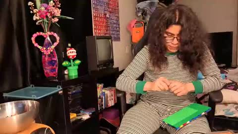 Snapshot of glaceon9 chatting on 6, 3, 2025 glaceon9 online show from 6, 3, 2025