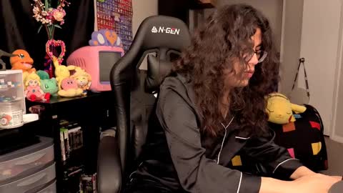 Snapshot of glaceon9 chatting on 1, 10, 2025 glaceon9 online show from 1, 10, 2025