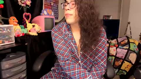 Snapshot of glaceon9 chatting on 5, 10, 2025 glaceon9 online show from 5, 10, 2025