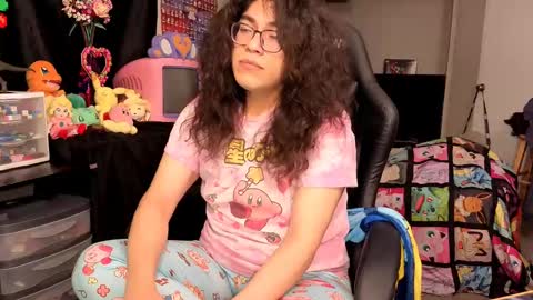 Snapshot of glaceon9 chatting on 8, 10, 2025 glaceon9 online show from 8, 10, 2025