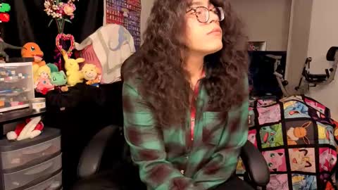 Snapshot of glaceon9 chatting on 15, 10, 2025 glaceon9 online show from 15, 10, 2025