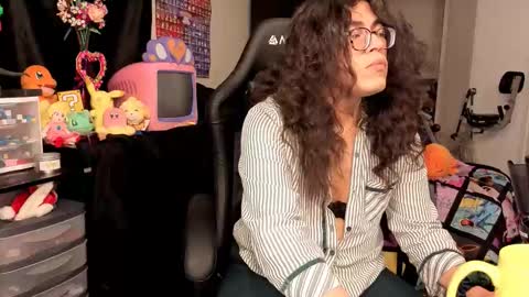 Snapshot of glaceon9 chatting on 16, 10, 2025 glaceon9 online show from 16, 10, 2025