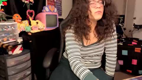 Snapshot of glaceon9 chatting on 20, 10, 2025 glaceon9 online show from 20, 10, 2025