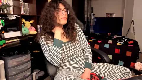 Snapshot of glaceon9 chatting on 7, 11, 2025 glaceon9 online show from 7, 11, 2025