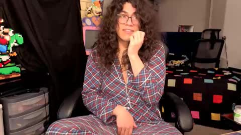 Snapshot of glaceon9 chatting on 14, 11, 2025 glaceon9 online show from 14, 11, 2025