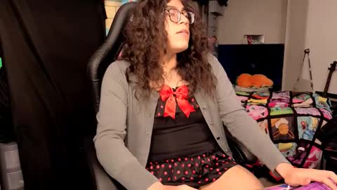 Snapshot of glaceon9 chatting on 1, 12, 2025 glaceon9 online show from 1, 12, 2025