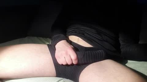 gldnboy85 online show from 14, 4, 2026