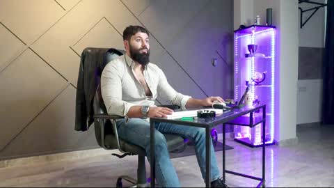 Matthew .. for short call me Matt online show from 15, 12, 2024