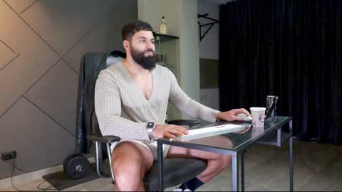 Matthew .. for short call me Matt online show from 4, 1, 2025