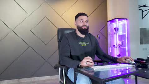 Matthew .. for short call me Matt online show from 27, 2, 2025