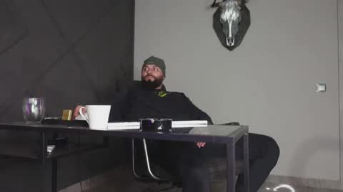 Matthew .. for short call me Matt online show from 27, 9, 2025