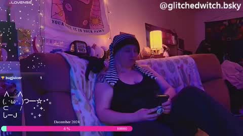 Glitch online show from 18, 12, 2024