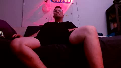 glitterstud online show from 25, 4, 2026