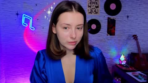 Snapshot of glo_lo chatting on 3, 2, 2025 Bye everybody Ill be online Monday December 2nd Saturday and Sunday off online show from 3, 2, 2025